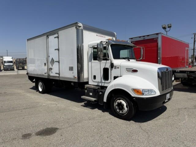 2019 Peterbilt 325-0