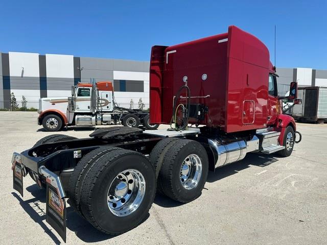 2023 Peterbilt 579-3