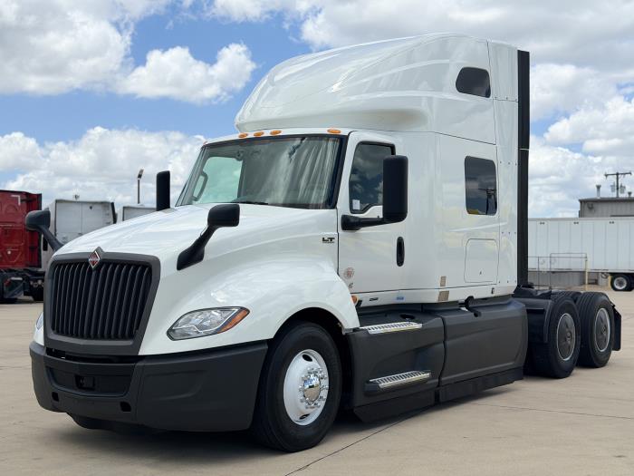 2023 International LT625-0