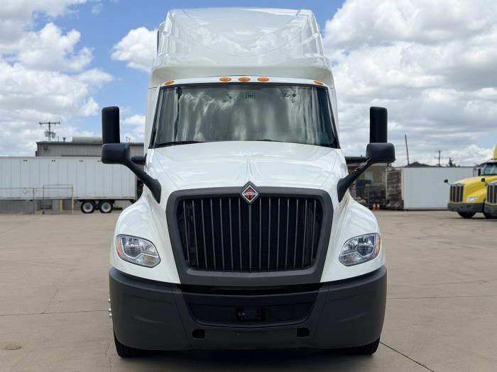 2023 International LT625-1