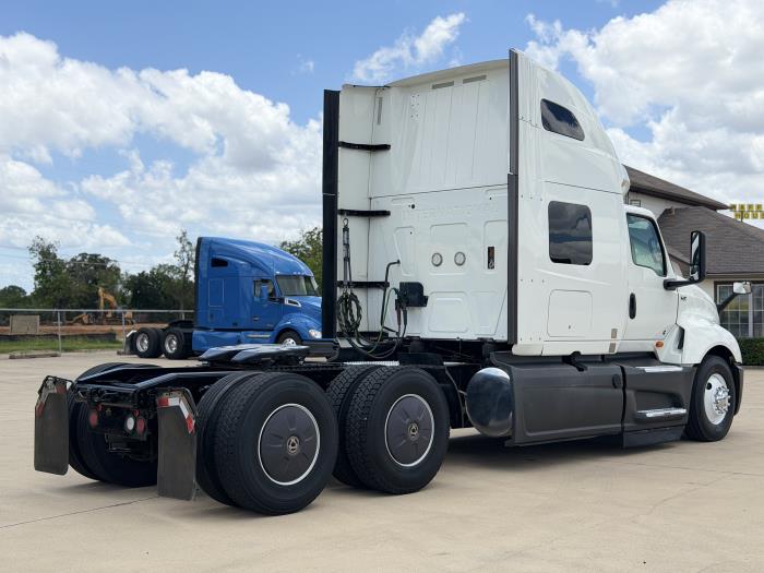 2023 International LT625-4
