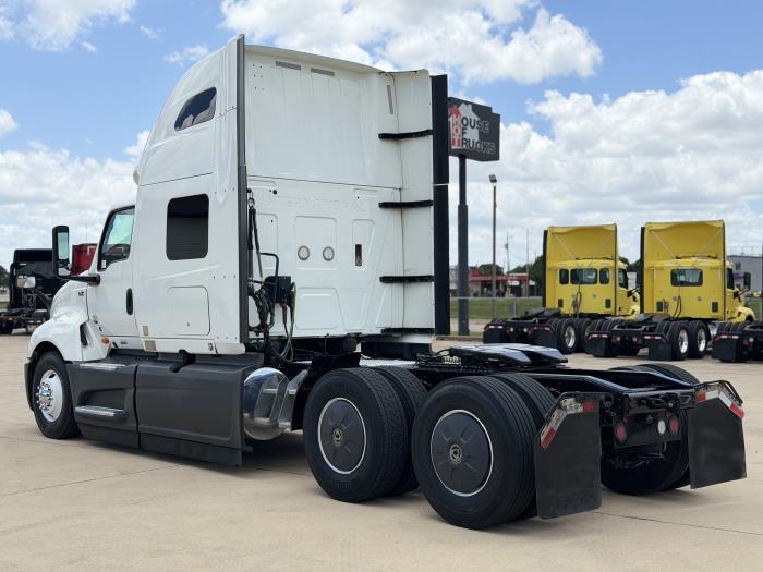 2023 International LT625-6