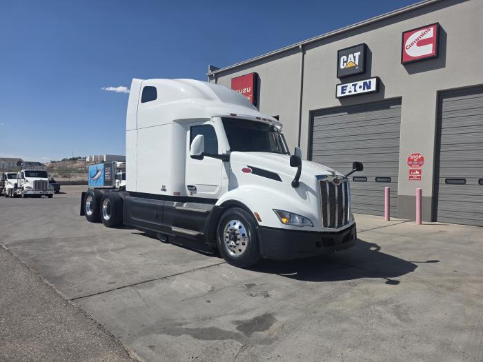 2022 Peterbilt 579-2