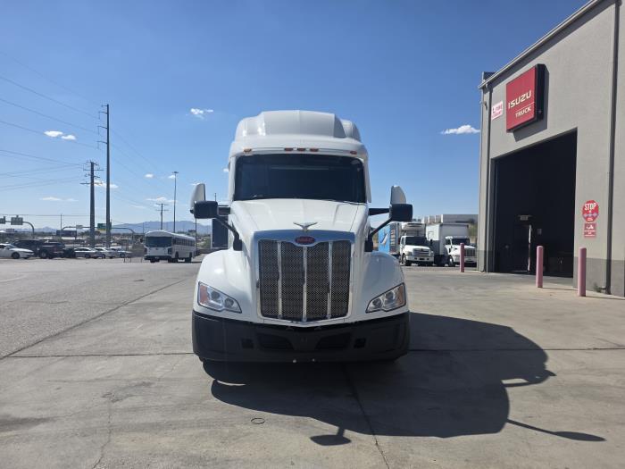 2022 Peterbilt 579-1