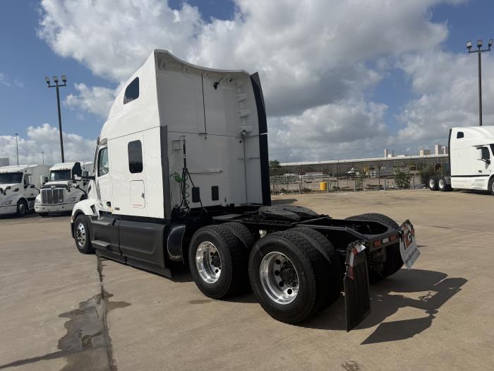 2022 Peterbilt 579-2