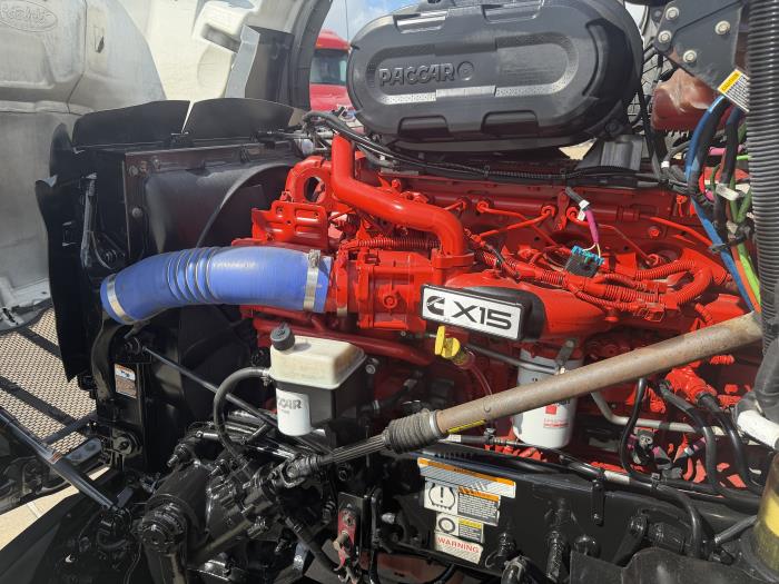 2022 Peterbilt 579-16