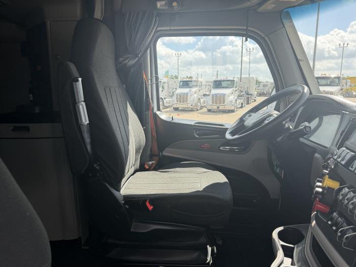 2022 Peterbilt 579-22