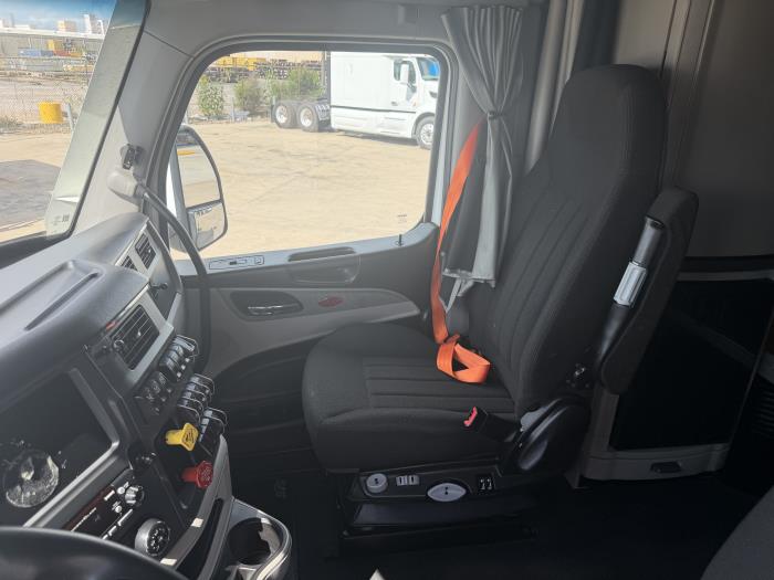 2022 Peterbilt 579-24