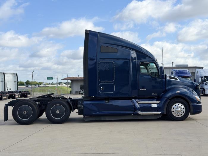 2022 Kenworth T680-3
