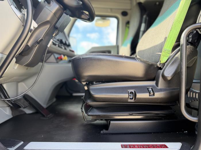 2022 Kenworth T680-16