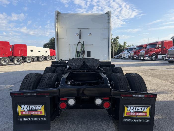 2022 Peterbilt 579-7