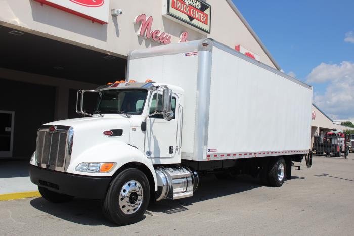 2020 Peterbilt 330-0