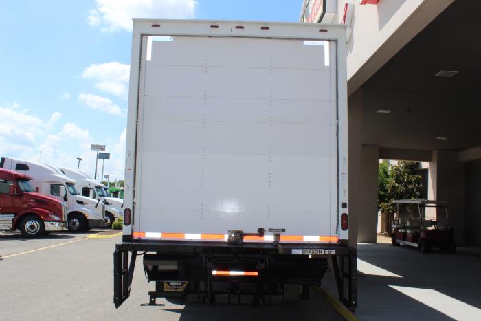 2020 Peterbilt 330-6