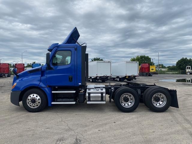 2020 Freightliner Cascadia-2