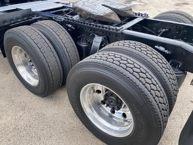 2020 Freightliner Cascadia-5