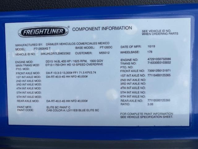 2020 Freightliner Cascadia-23