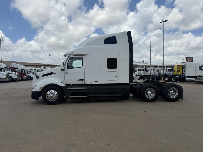 2022 Peterbilt 579-2