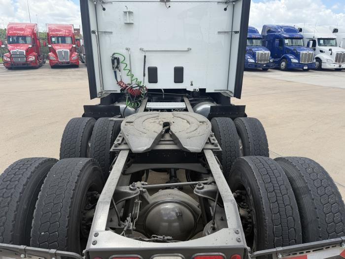 2022 Peterbilt 579-13