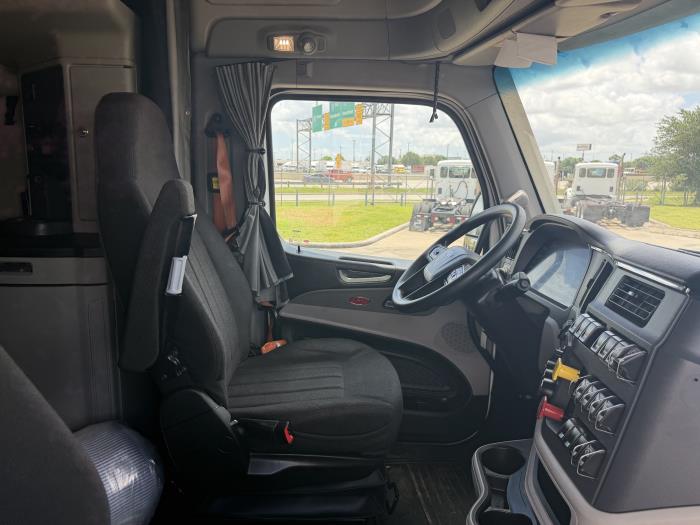 2022 Peterbilt 579-23