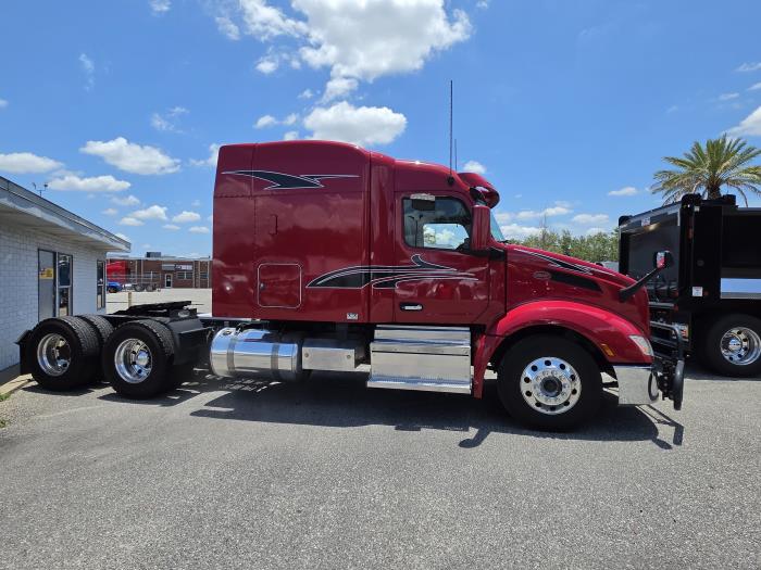 2022 Peterbilt 579-4