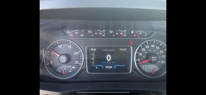 2021 International LT625-1