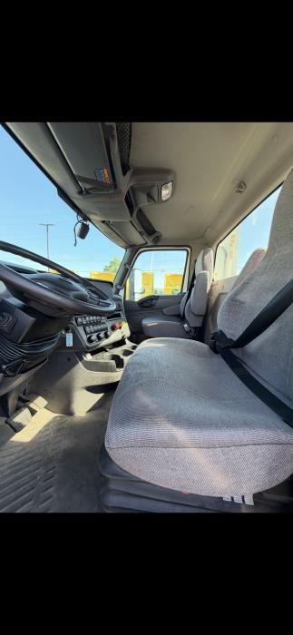 2021 International LT625-4