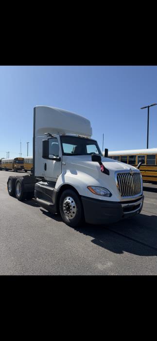 2021 International LT625-10