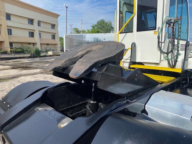 2016 AutoCar ACTT42-7