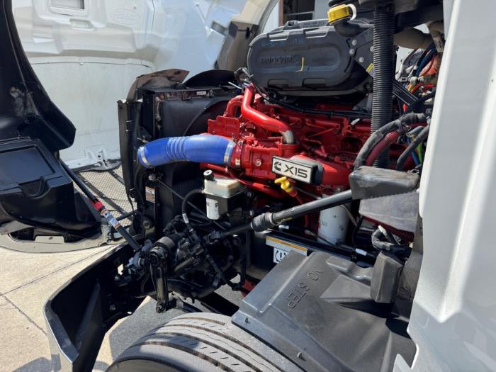 2022 Peterbilt 579-9