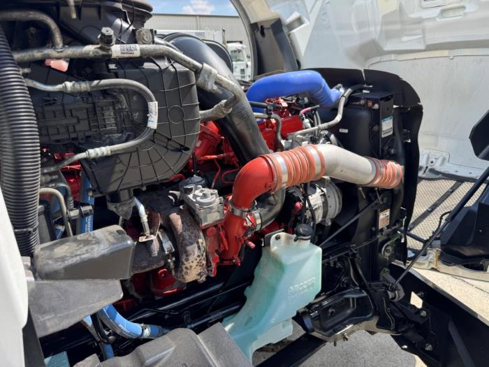 2022 Peterbilt 579-13