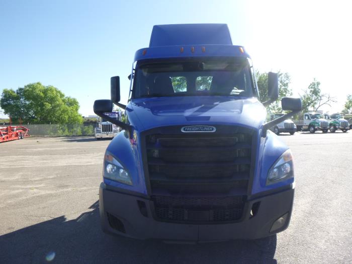2020 Freightliner Cascadia-7