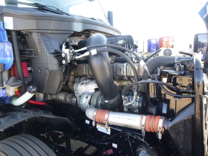 2020 Freightliner Cascadia-35