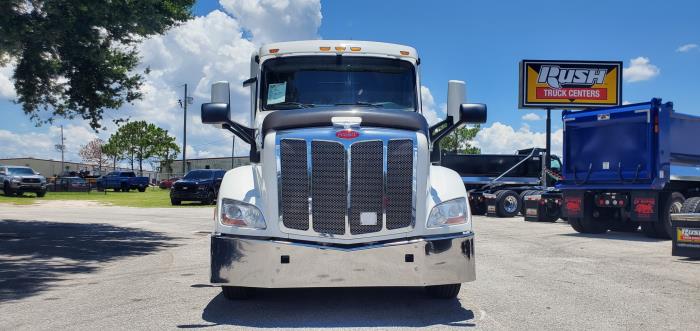 2022 Peterbilt 579-3
