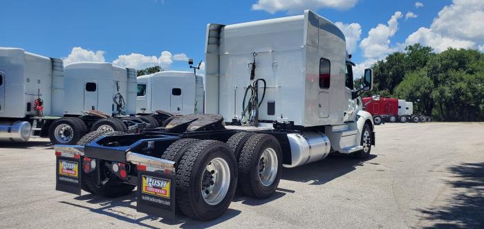 2022 Peterbilt 579-5