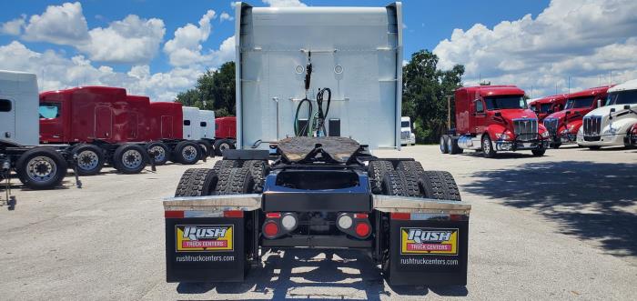 2022 Peterbilt 579-6