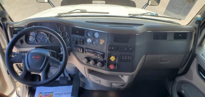 2022 Peterbilt 579-21