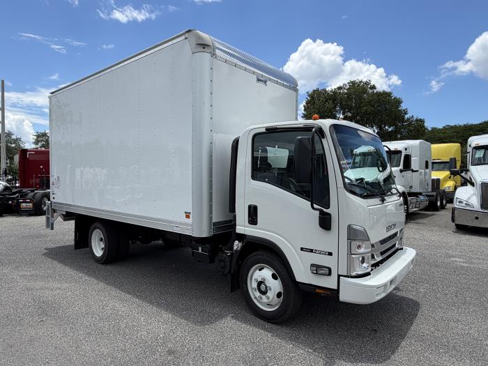 2026 Isuzu NRR-7