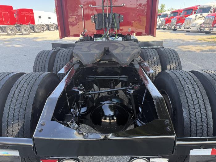 2023 Peterbilt 579-7