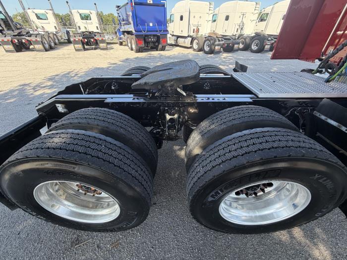 2023 Peterbilt 579-9