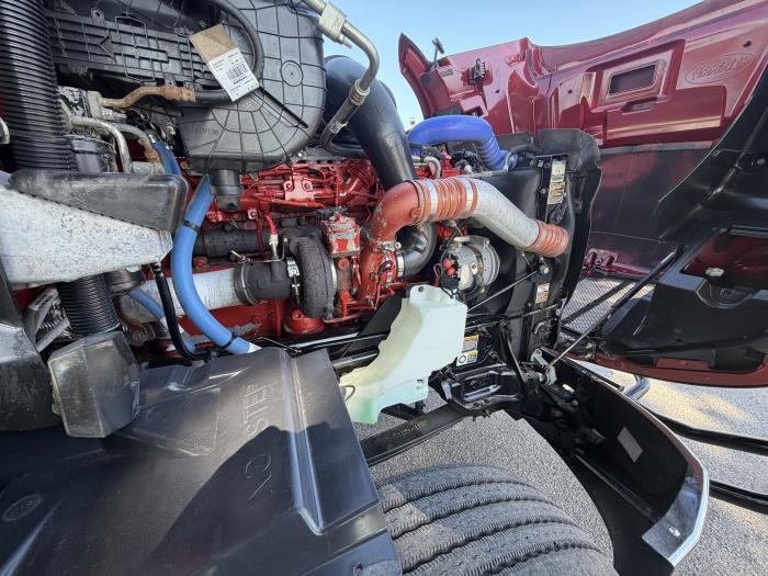 2023 Peterbilt 579-11