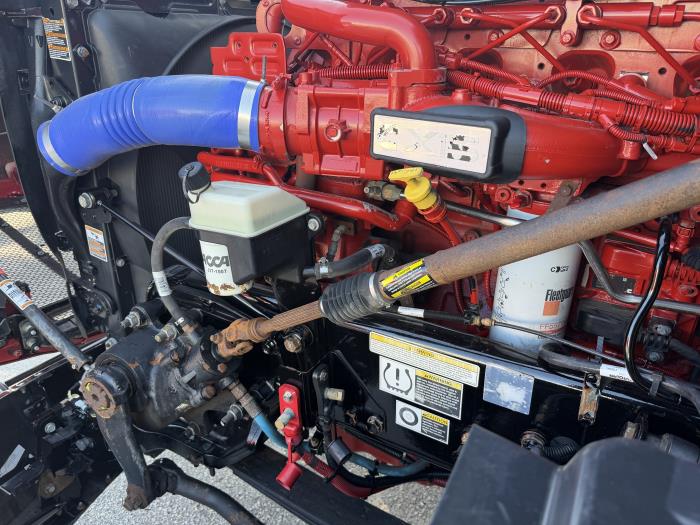 2023 Peterbilt 579-15