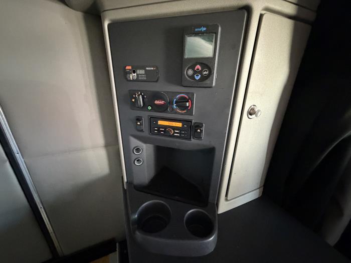 2023 Peterbilt 579-25