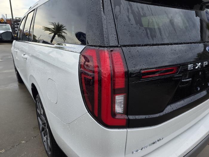 2026 Ford Expedition-10