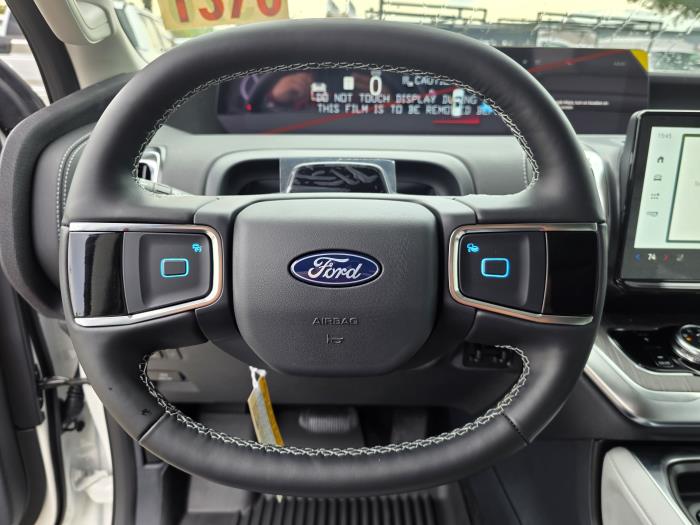 2026 Ford Expedition-15