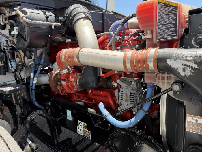 2022 Peterbilt 579-29