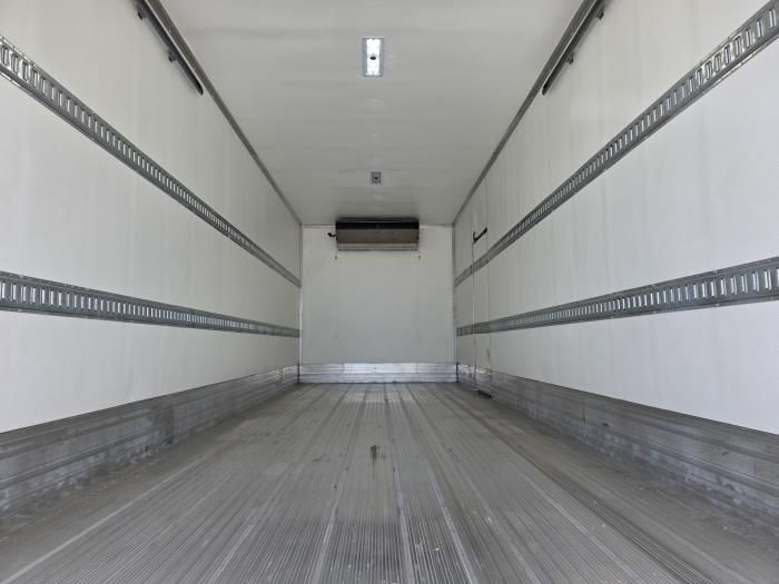 2026 Ford F-750-10