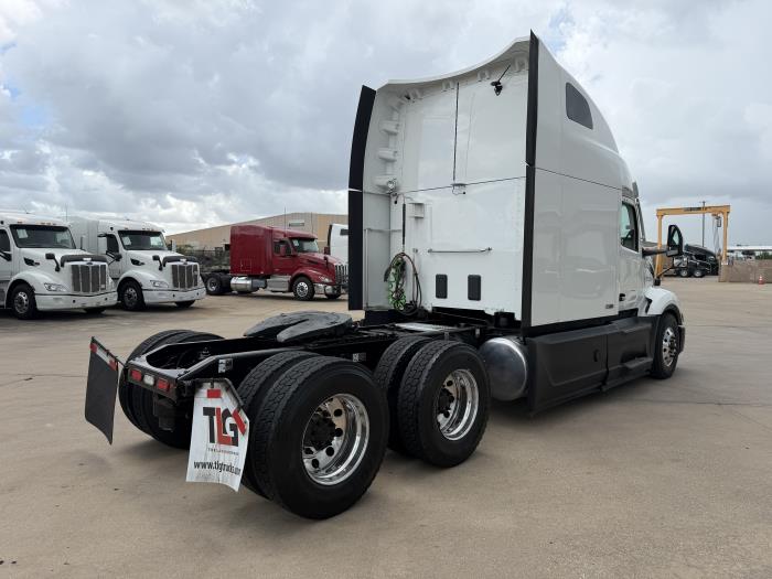2022 Peterbilt 579-5