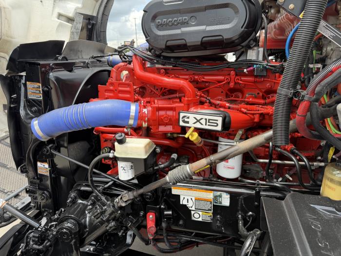 2022 Peterbilt 579-17