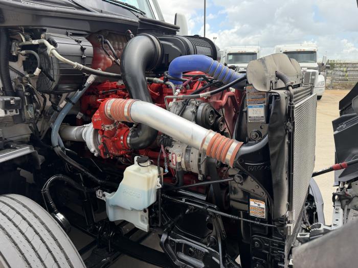 2022 Peterbilt 579-19