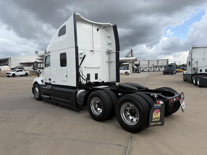 2022 Peterbilt 579-3